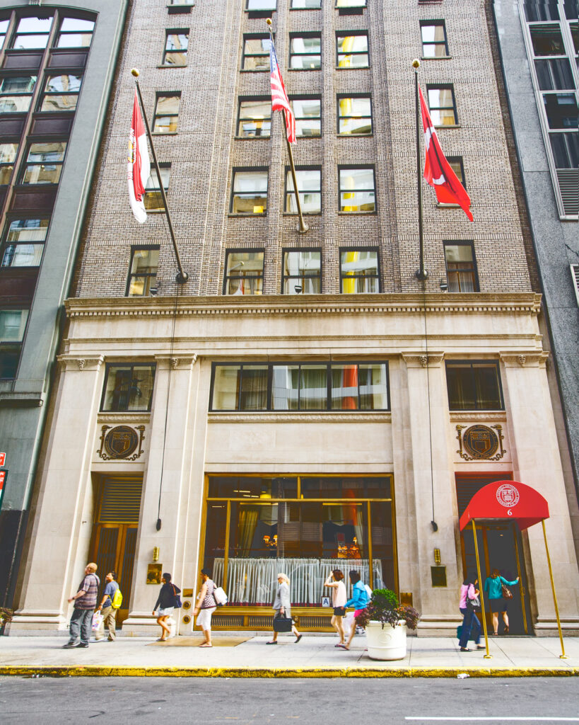 Street view of the Cornell Club–New York on East 44th Street in Manhattan