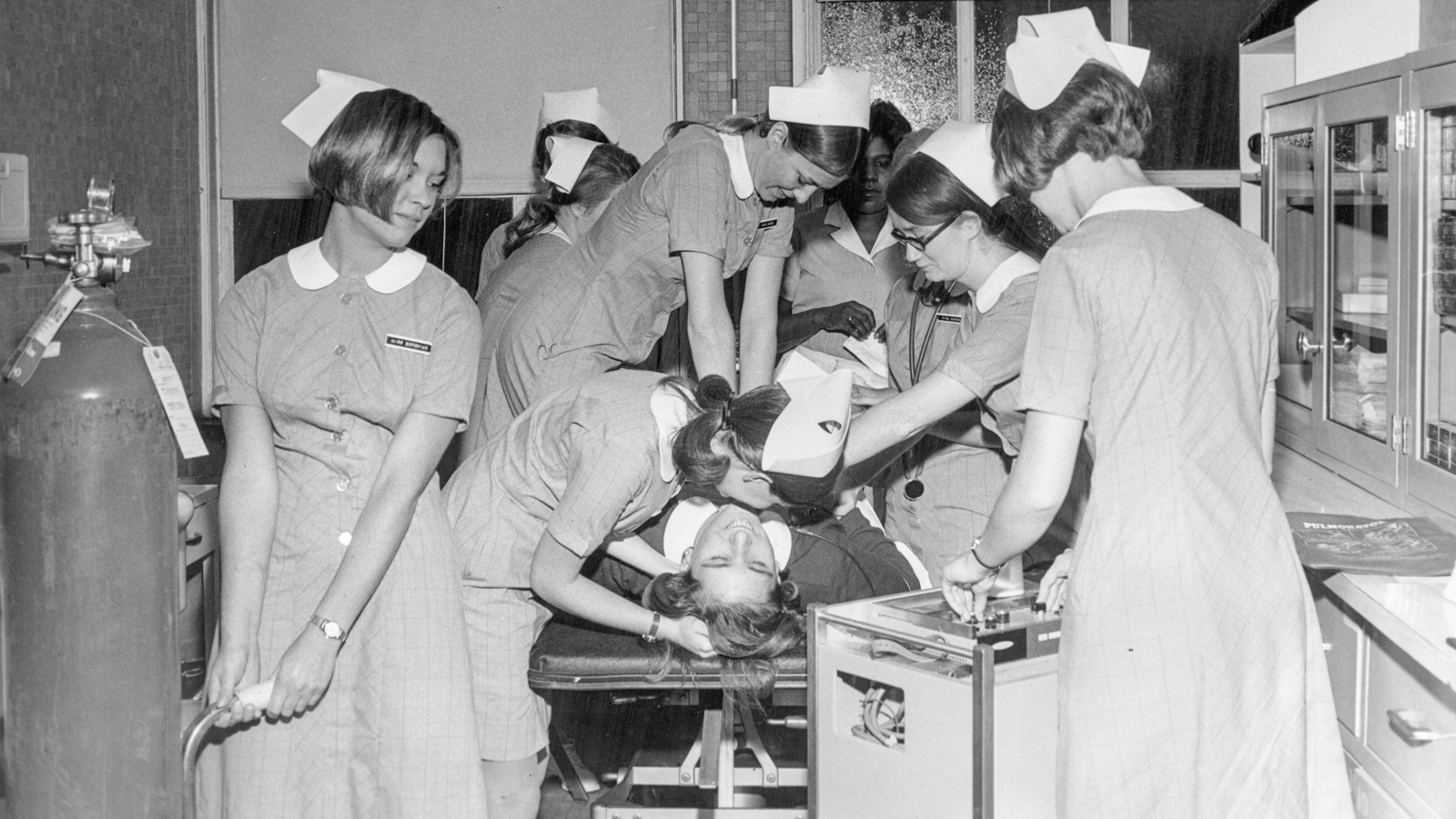 Student nurses practice CPR, 1970