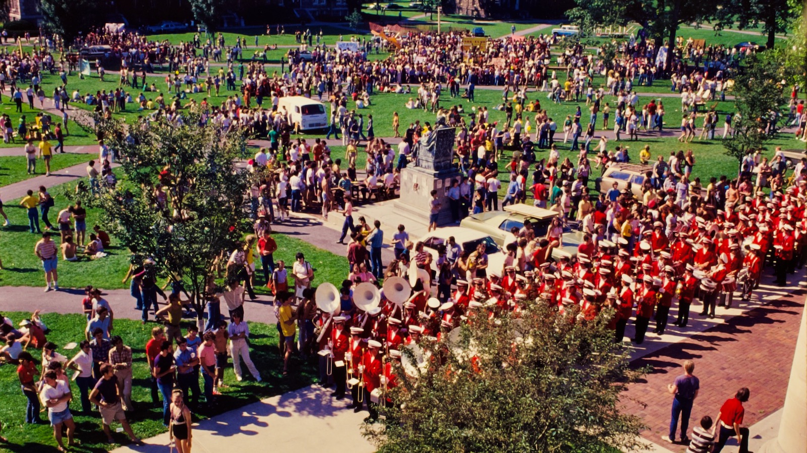 The band floods the Arts Quad for a performance during Fun in the Sun in 1977
