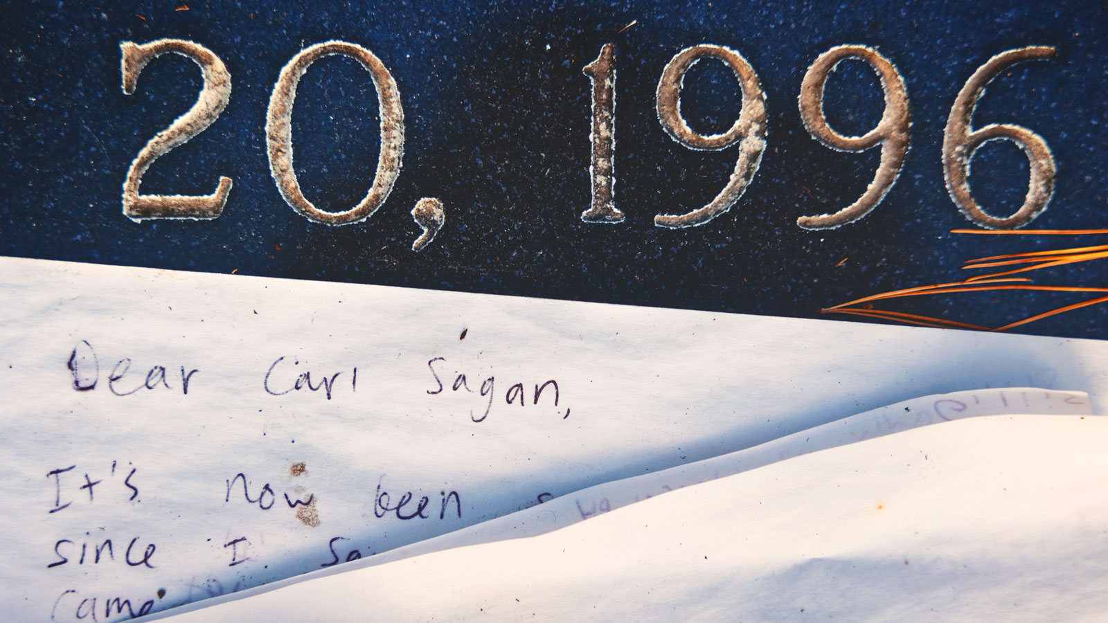 A note to Carl Sagan on his grave