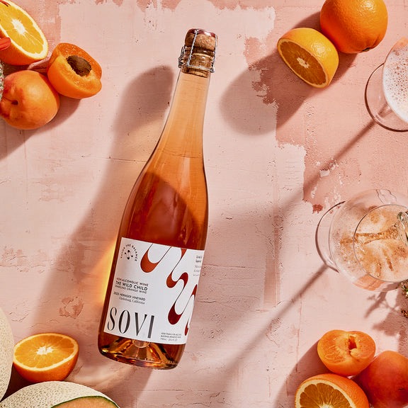 Holiday marketplace Sovi wine image