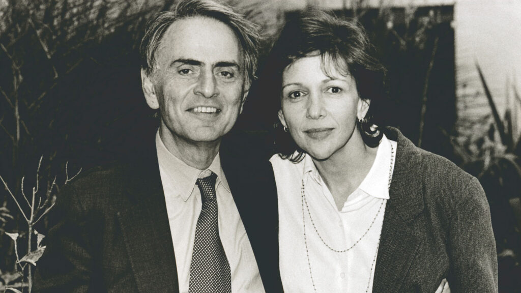Carl Sagan, professor of astronomy, with his wife Ann Druyan, in 1994
