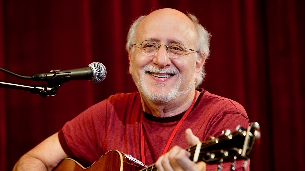 Peter Yarrow ’59 at his 50th Cornell reunion in June 2009