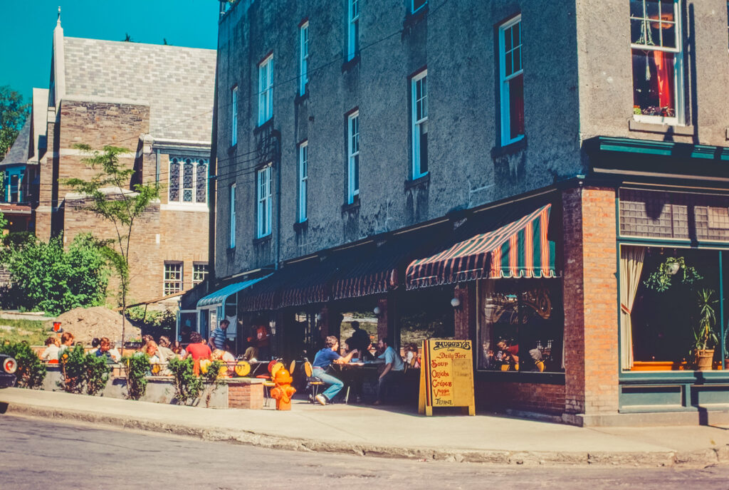 outdoor dining patio at Muggsy's Café at College and Oak avenues, 1979