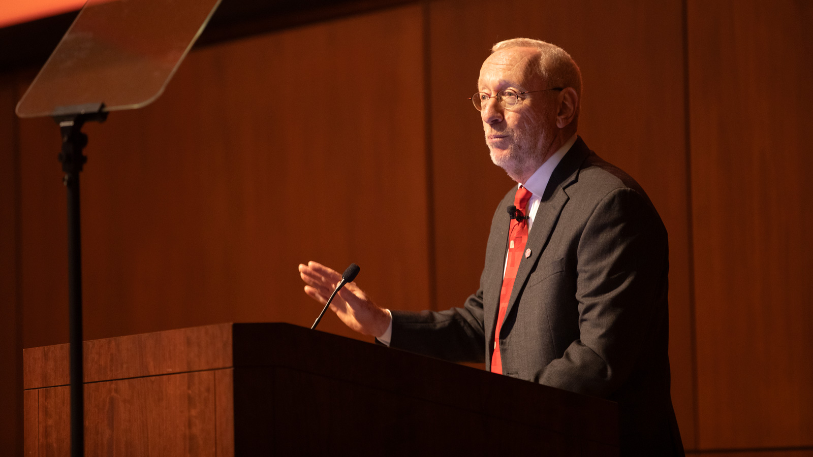 President Michael I. Kotlikoff delivers the annual State of the University address during the Trustee Council Annual Meeting, Oct. 24, 2025, in Call Auditorium.