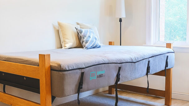 Undergrad Entrepreneur Wants Fellow Students to Sleep in Comfort