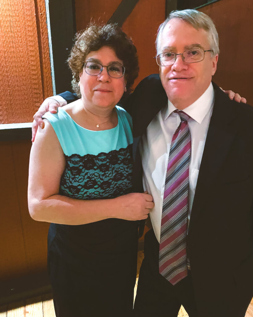 Arthur Pesner ’85 & Gail Fischman Pesner ’85 in formal attire