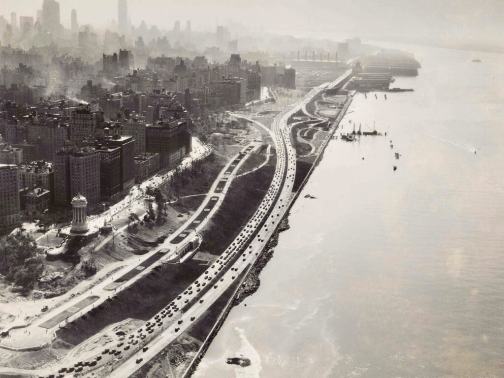 aerial view of the Henry Hudson Parkway alongside Riverside Park, facing south down the west side of Manhattan, 1937