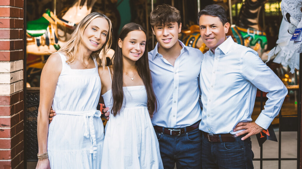 Juan Uribe ’96 and his family; Max is second from right