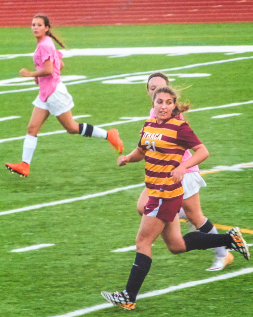 Lara Patz playing high school soccer
