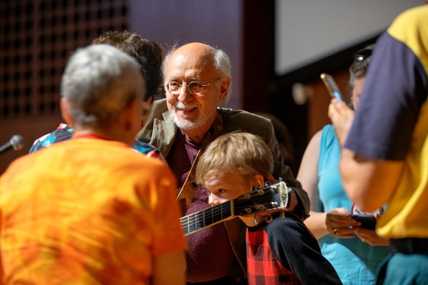 Peter Yarrow '59 (of the iconic singing group Peter, Paul and Mary) greets fans.