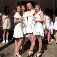 Triff H’Doubler ’23, Amaya Bremauntz ’23, Grayson Rosenberg ’23, and Holly Staid ’23 on the steps of their sorority house.