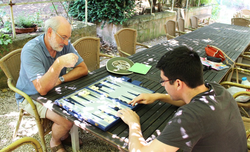 Ken Birman playing Backgammon with his nephew, the Belgian national Go champion, Lucas Neirynck.