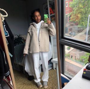 Akua Kwakwa ’20 takes a selfie in her NYC apartment.