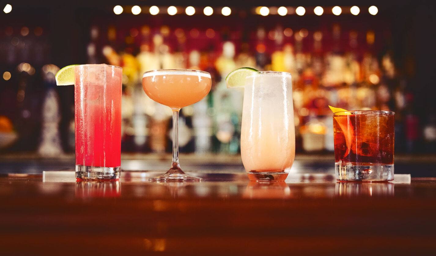 4 cocktails
