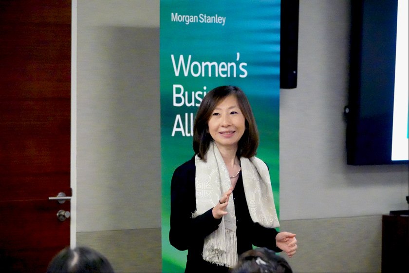 Yahlin Chang ’89 speaks at Morgan Stanley Asia Women’s Business Alliance fireside chat event in Shanghai.