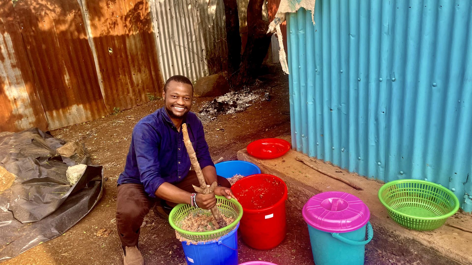 Student organizes buckets