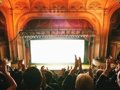 theater audience clapping