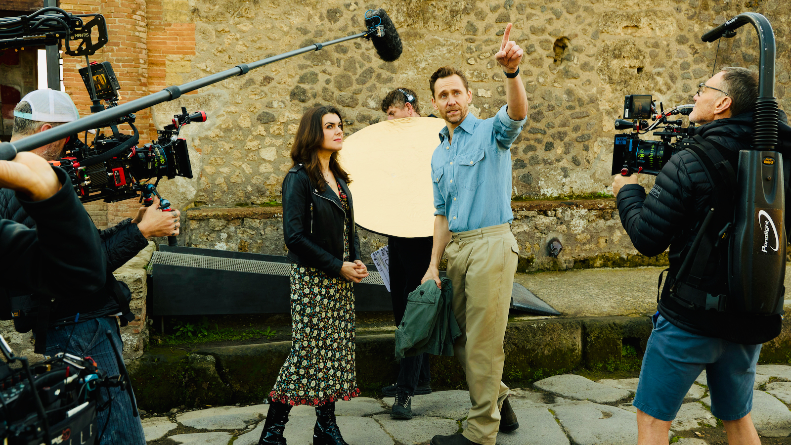 Classics Prof Teams Up with ‘Loki’ Actor to Explore Pompeii on NatGeo