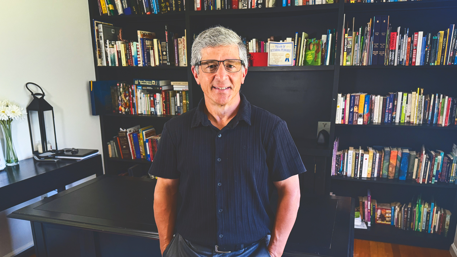 On TikTok, ‘Dr. Dan’ Cohen ’91 Eases Health Anxiety with Humor